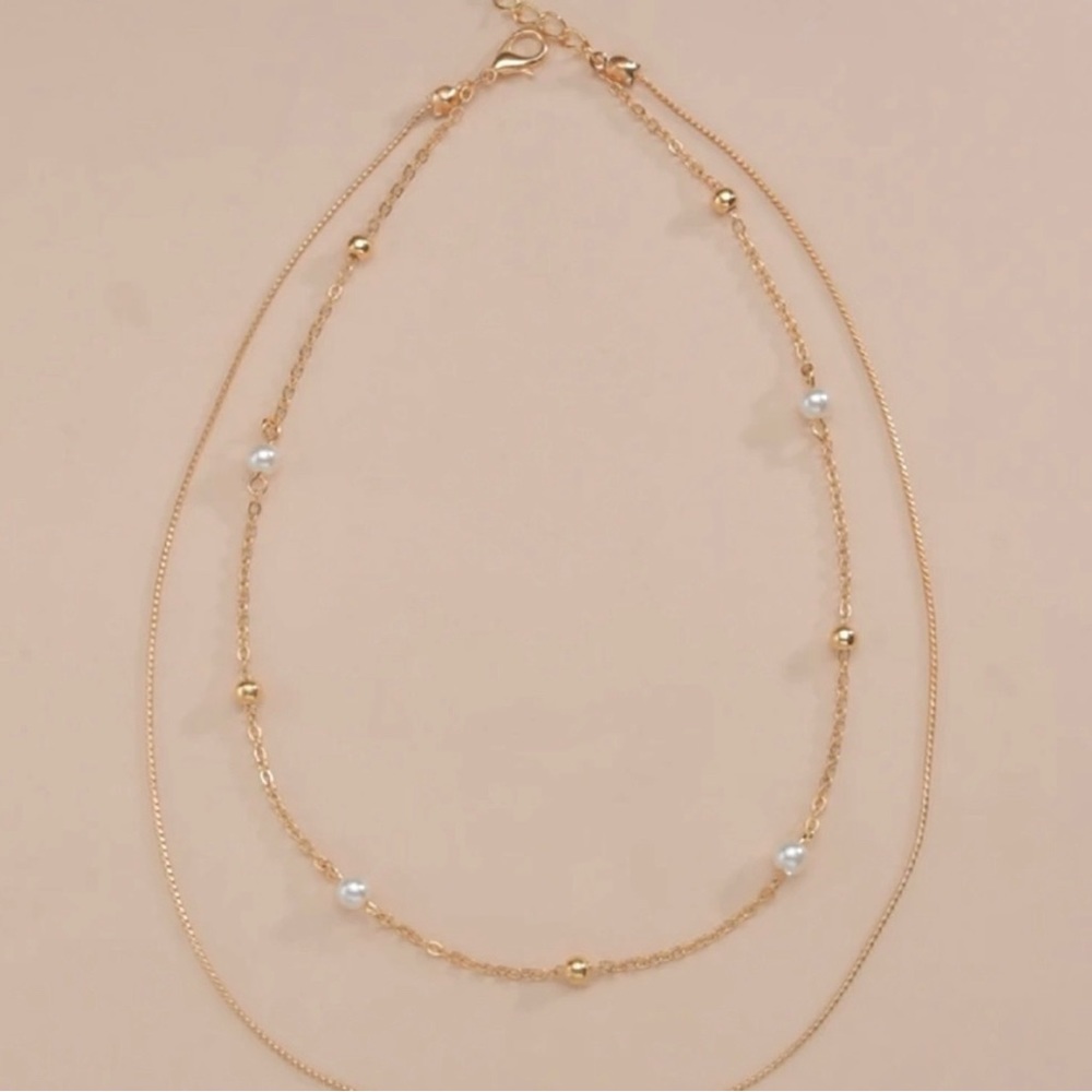 FINAL PRICE! Layered Gold Pearl Necklace - Picture 2 of 4